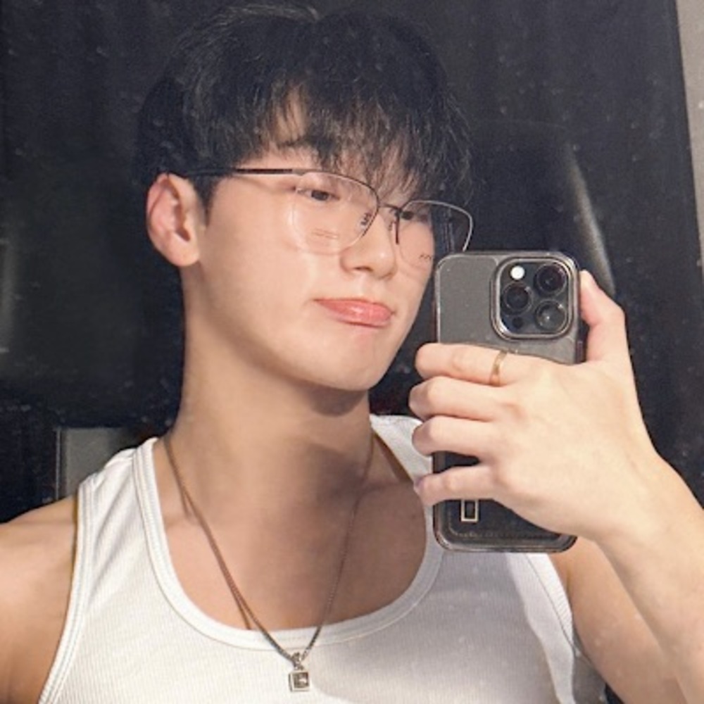 Meet your Posher, Annais